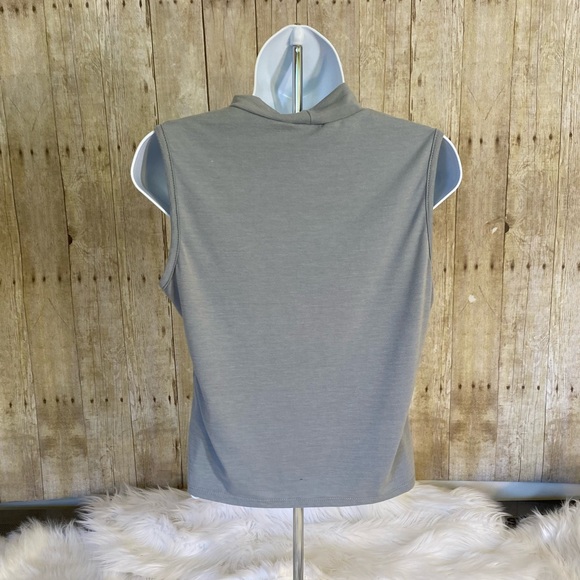 High Neck Keyhole Blouse - Picture 3 of 6